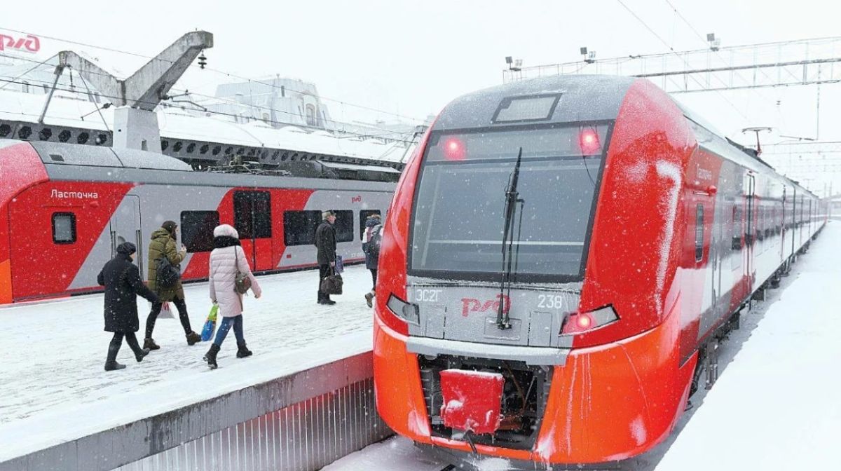 Великий новгород москва поезд ржд. Скоростной электропоезд Ласточка. РЖД Ласточка Нижний Новгород. Вокзал Псков поезд Ласточка. Поезд Ласточка Великий Новгород Санкт-Петербург.