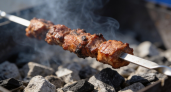 Шашлыки на даче: за что грозит штраф и как жарить по правилам