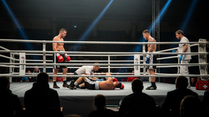 Участник ЧМ-2018 Кудряшов нокаутирован музыкантом в дебютном бою